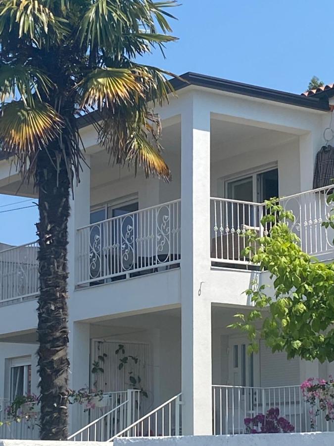 דירות פורץ Apartman Nela מראה חיצוני תמונה