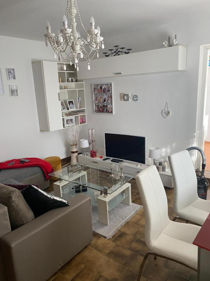 דירות פורץ Apartman Nela מראה חיצוני תמונה